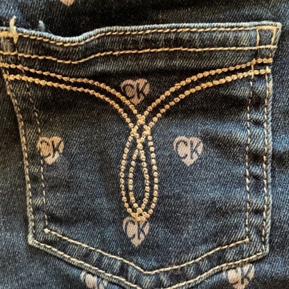 CALVIN KLEIN➕Denim Heart Embellished Shorts - Picture 3 of 7